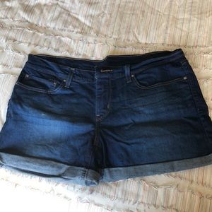 Levi shorts